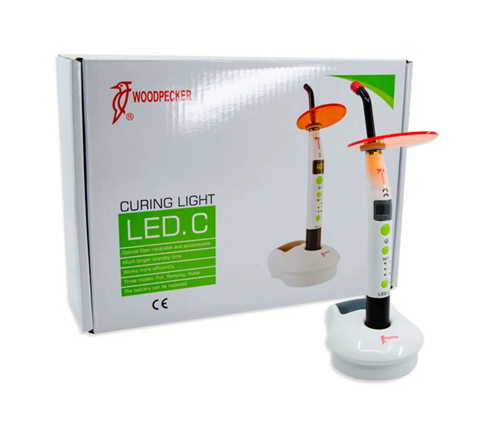 woodpecker led.c - компактная беспроводная светодиодная фотополимеризационная лампа, с двумя аккумуляторами  6