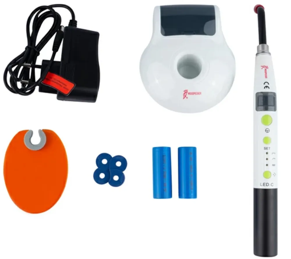 woodpecker led.c - компактная беспроводная светодиодная фотополимеризационная лампа, с двумя аккумуляторами  4