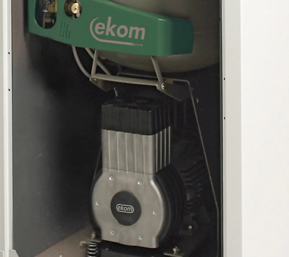 ekom duo/m компрессор с аспиратором в одном корпусе для одной стоматологической установки, с осушителем, 60 л/мин  3