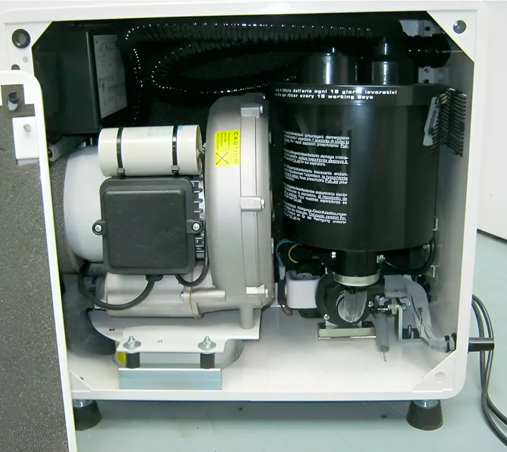 cattani mono-jet beta вакуумная помпа для влажной аспирации для 1 стоматологической установки, с кожухом, 1250 л/мин  3